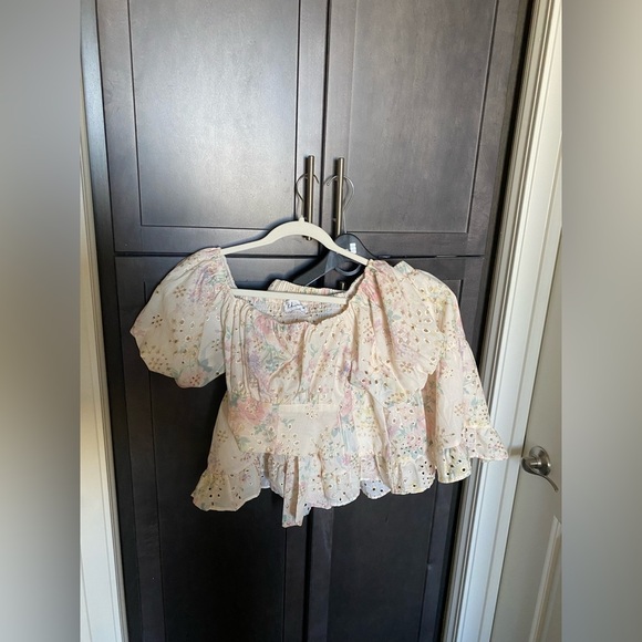 Cute off shoulder top & skirt floral matching set NWOT - Picture 3 of 5